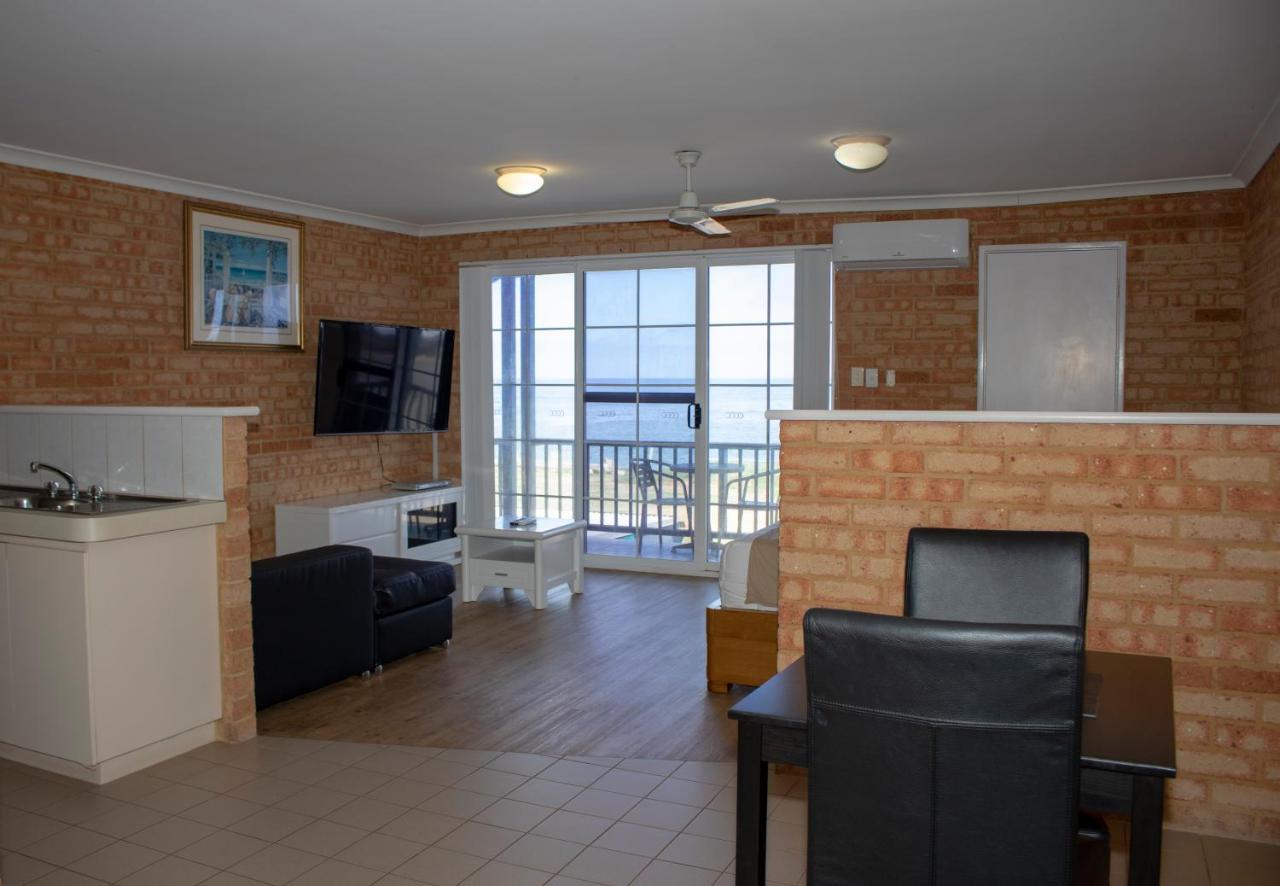 Seaspray Beach Holiday Park Dongara Εξωτερικό φωτογραφία